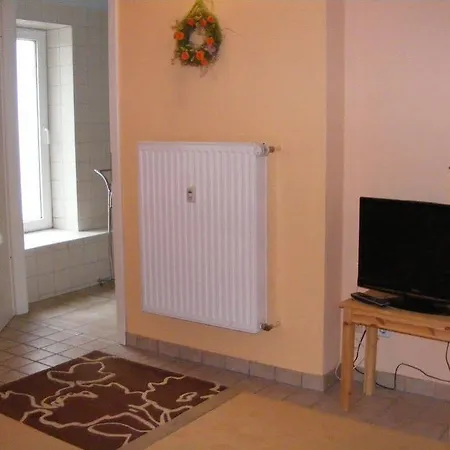 Bed & Breakfast Tempelhof 3*