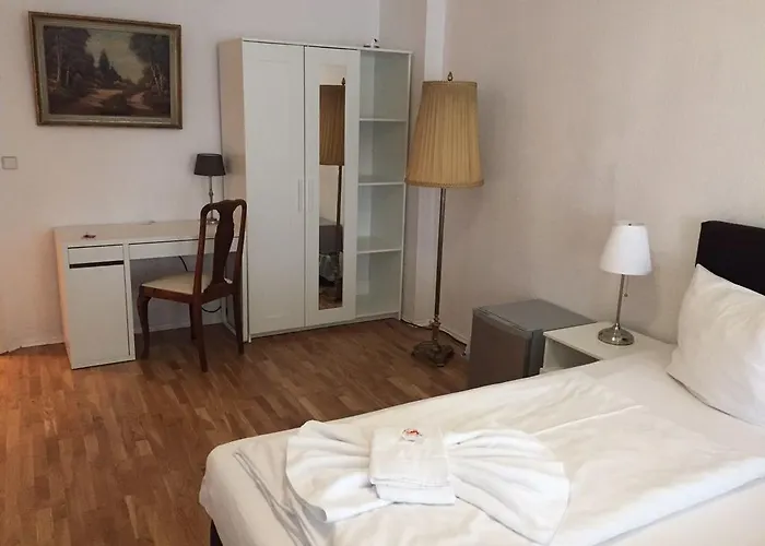 Tempelhof Bed & Breakfast Berlin