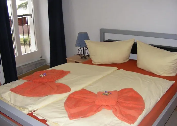 Tempelhof Bed & Breakfast 3*