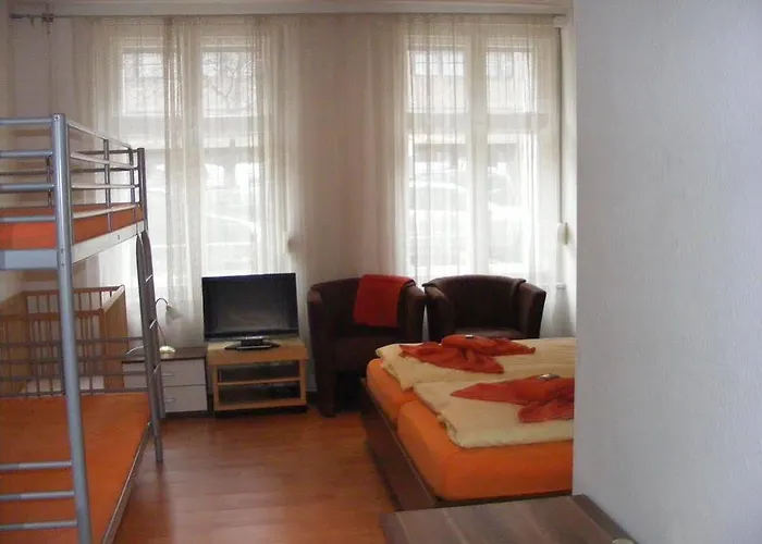 Tempelhof Nocleg ze śniadaniem